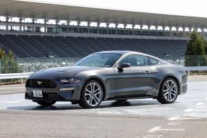 2017 Ford Mustang EcoBoost Fastback